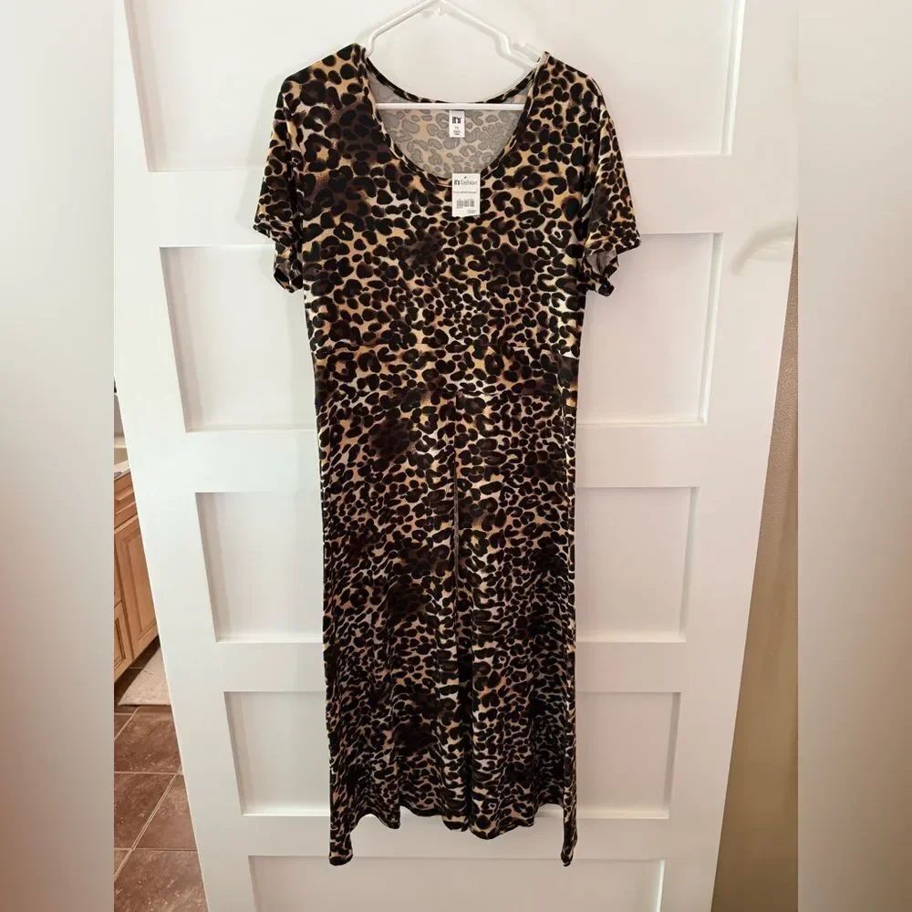 Leopard Print Maxi Dress - Picture 2 of 10